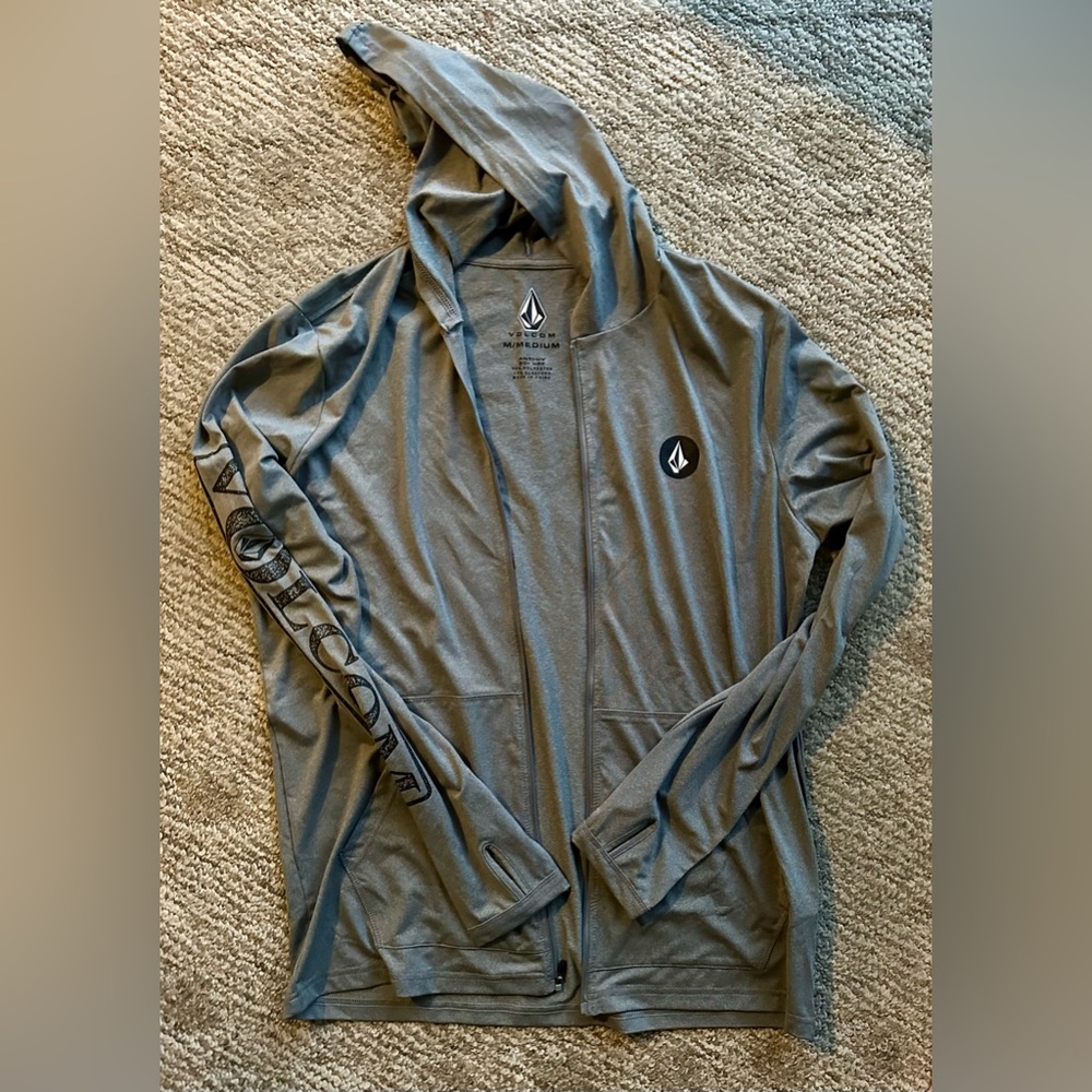 Volcom zip up